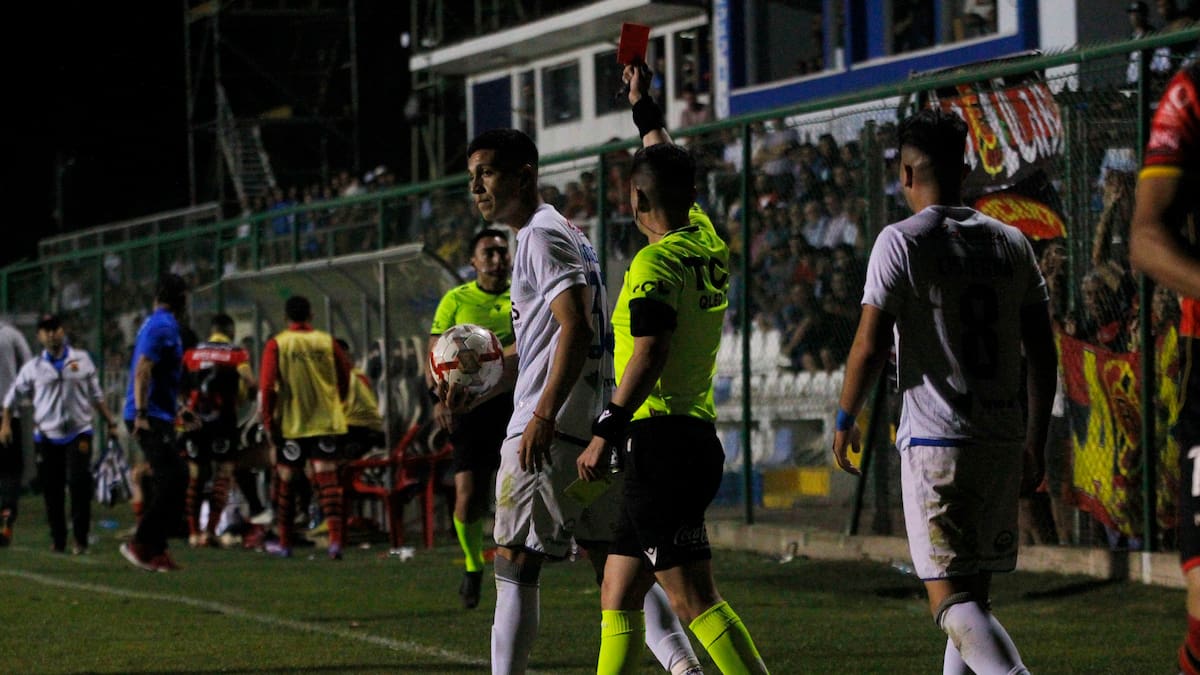 El equipo de Primera B que podría cambiar de estadio por la llegada del VAR