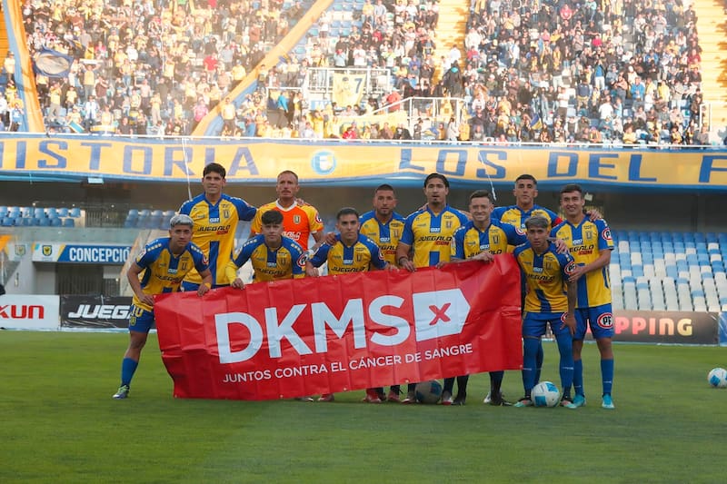 La U de Conce no sabe si podrá tener a sus hinchas en el estadio. Agencia Aton