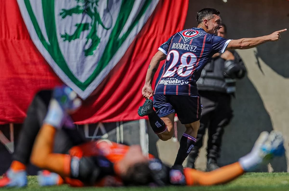 Recoleta vence a Copiapó en un partidazo y alcanza el liderato del Ascenso junto a Cobreloa