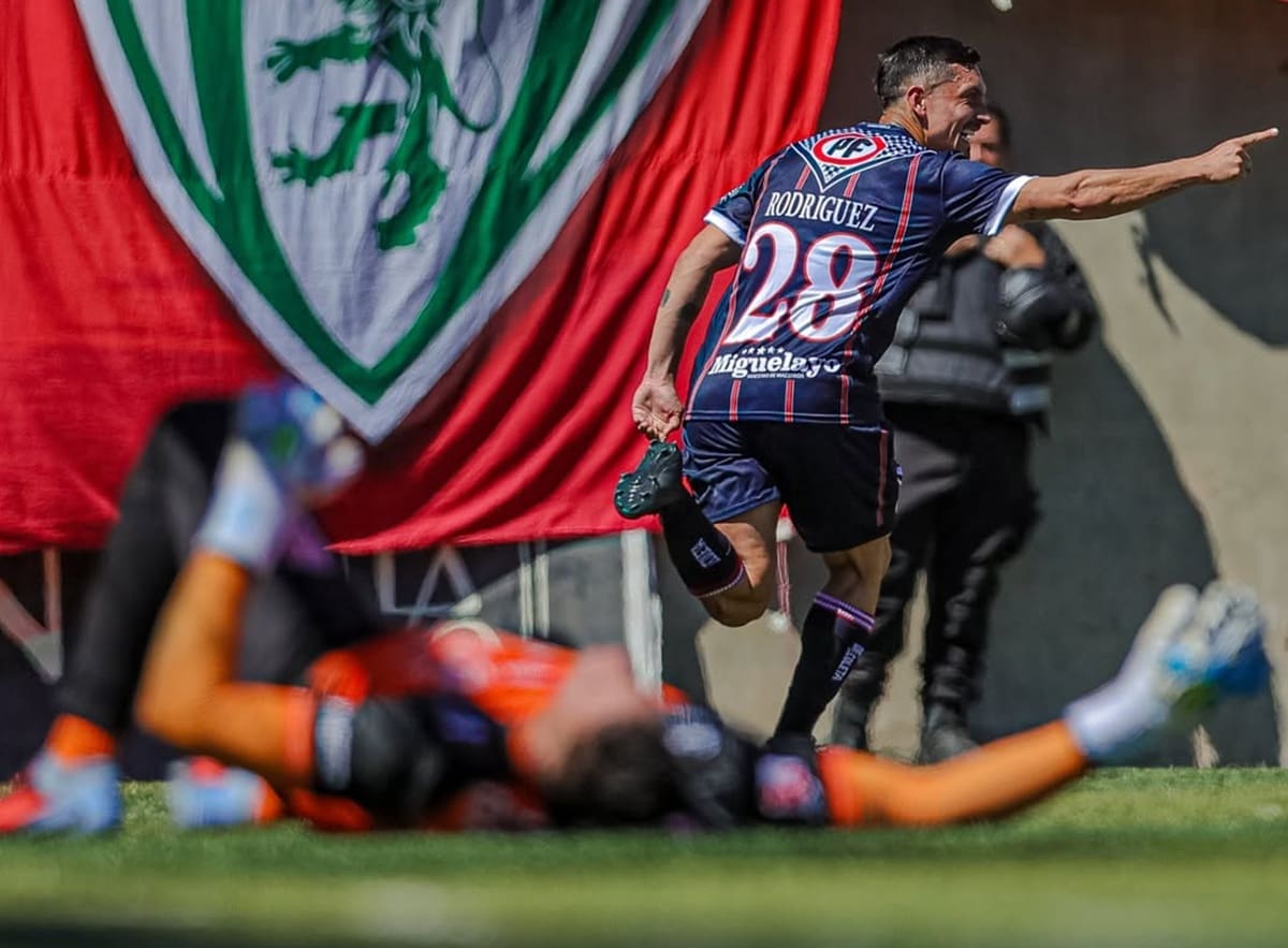 Deportes Recoleta le ganó a Deportes Copiapó y es líder del Ascenso. Foto: Instagram Recoleta