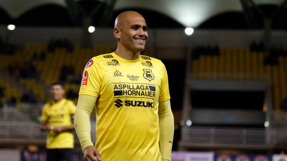 Operación retorno: Humberto Suazo fue oficializado como nuevo DT de San Luis de Quillota