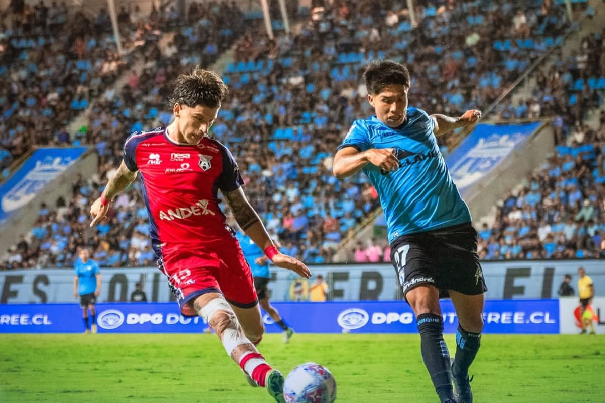 Iquique ante San Marcos de Arica. Foto: Aton.