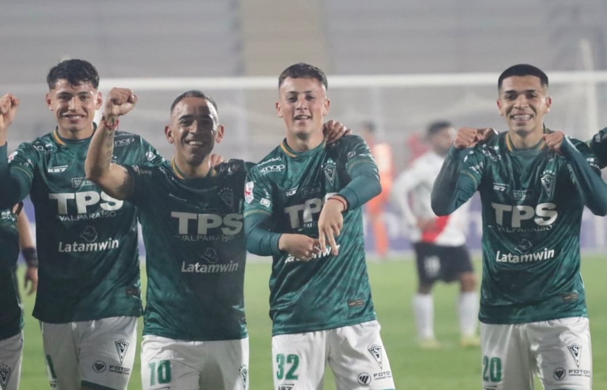 Santiago Wanderers derroto a Curicó. Foto: Instagram.