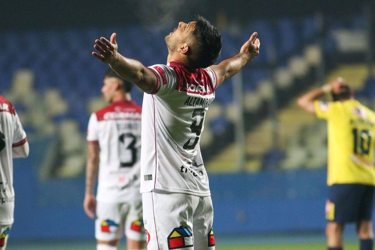 Deportes La Serena venció a Universidad de Concepción en el Biobío y le sacó 15 puntos de ventaja a sus perseguidores. Foto: Instagram CDLS.