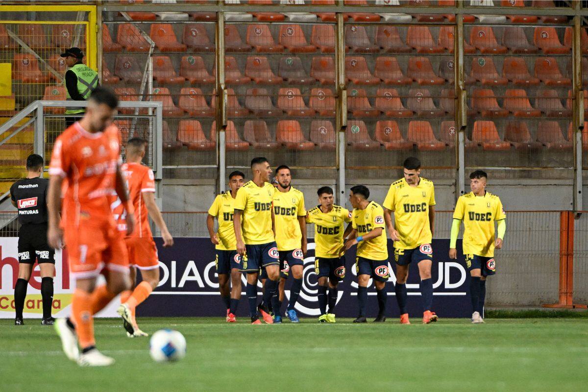 Universidad de Concepción viene de derrotar a Cobreloa en Calama y es uno de los líderes del torneo de Ascenso. Foto: Agencia Aton.