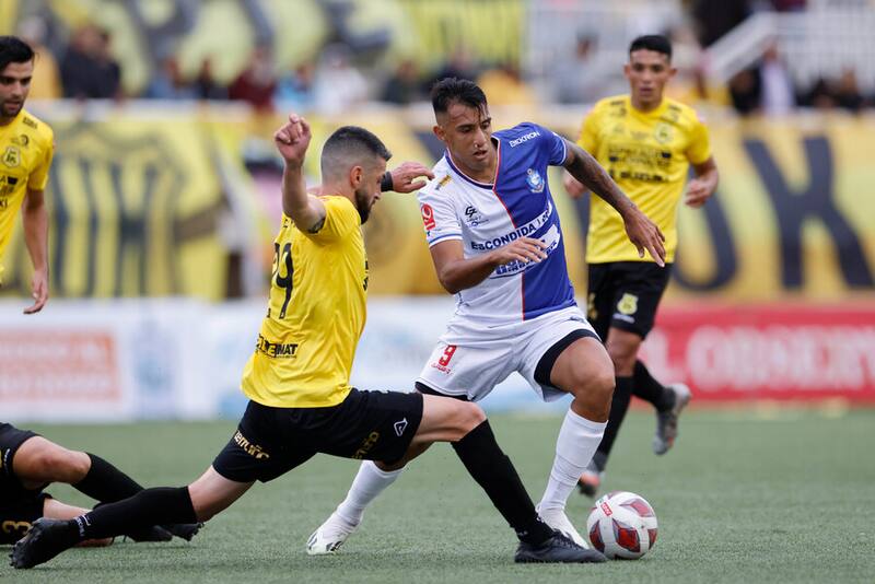 Rodrigo Contreras publicó un mensaje con olor a despedida de Antofagasta. Foto: Aton.