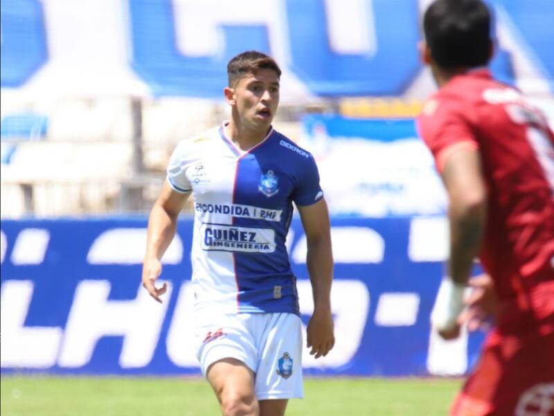 Mauricio Morales con la camiseta de Deportes Antofagasta.