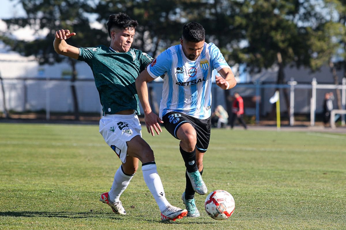 Magallanes se enfrenta a Wanderers. Foto: Campeonato Chileno.