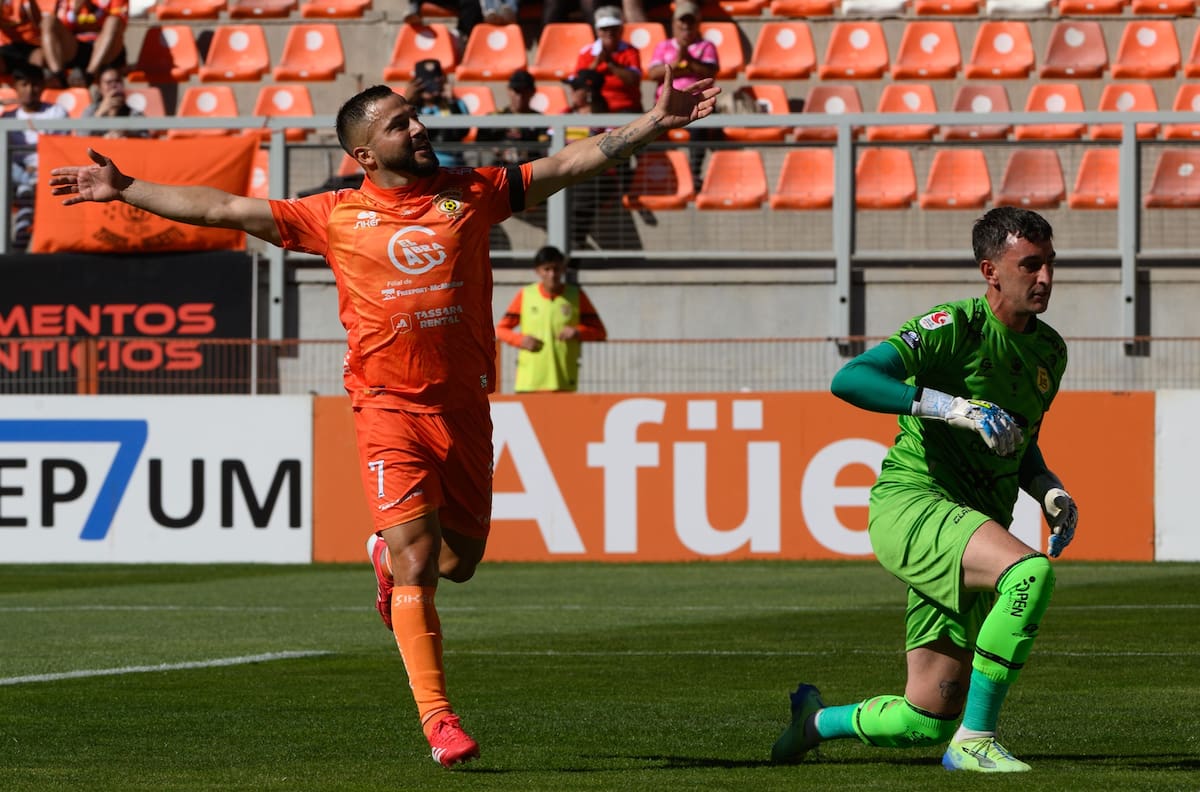Cobreloa derrota a San Luis y se queda con el liderato exclusivo de la Primera B