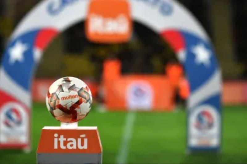 Los partidos Coquimbo Unido vs Universidad Católica y Ñublense vs Deportes Limache son los pgroamados para este sábado en el Campeonato Nacional. Foto: Agencia Aton.