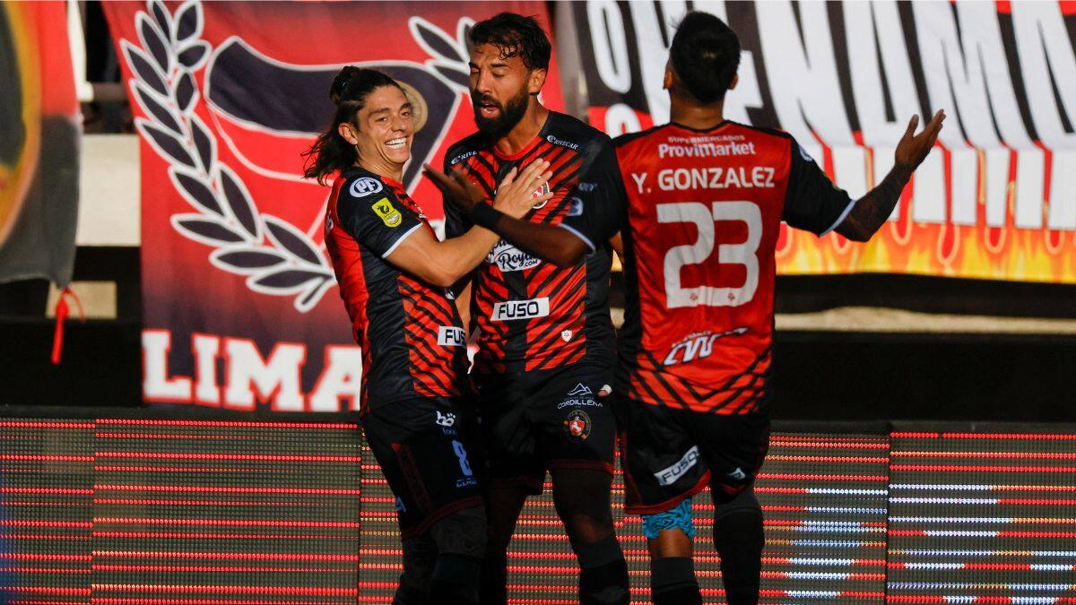 Dos van por TV: los 6 partidos que se juegan este sábado 4 de abril en el fútbol chileno