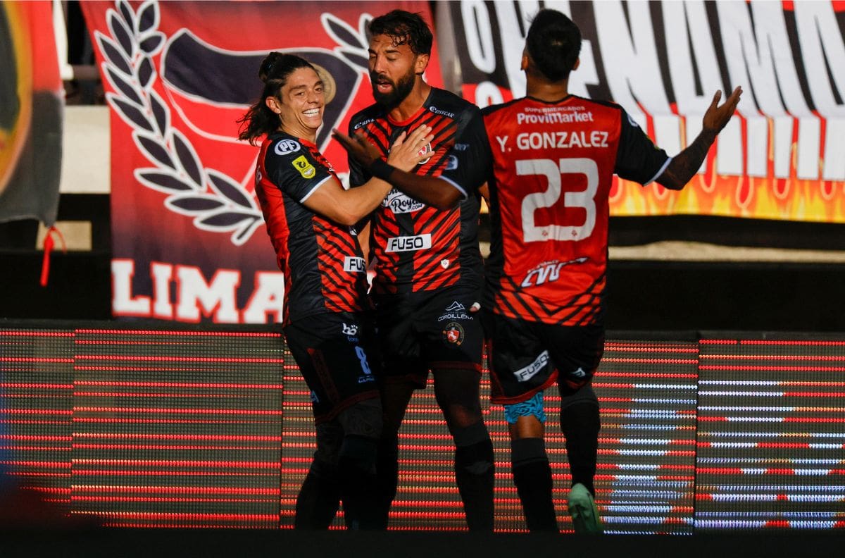 Dos van por TV: los 6 partidos que se juegan este sábado 4 de abril en el fútbol chileno