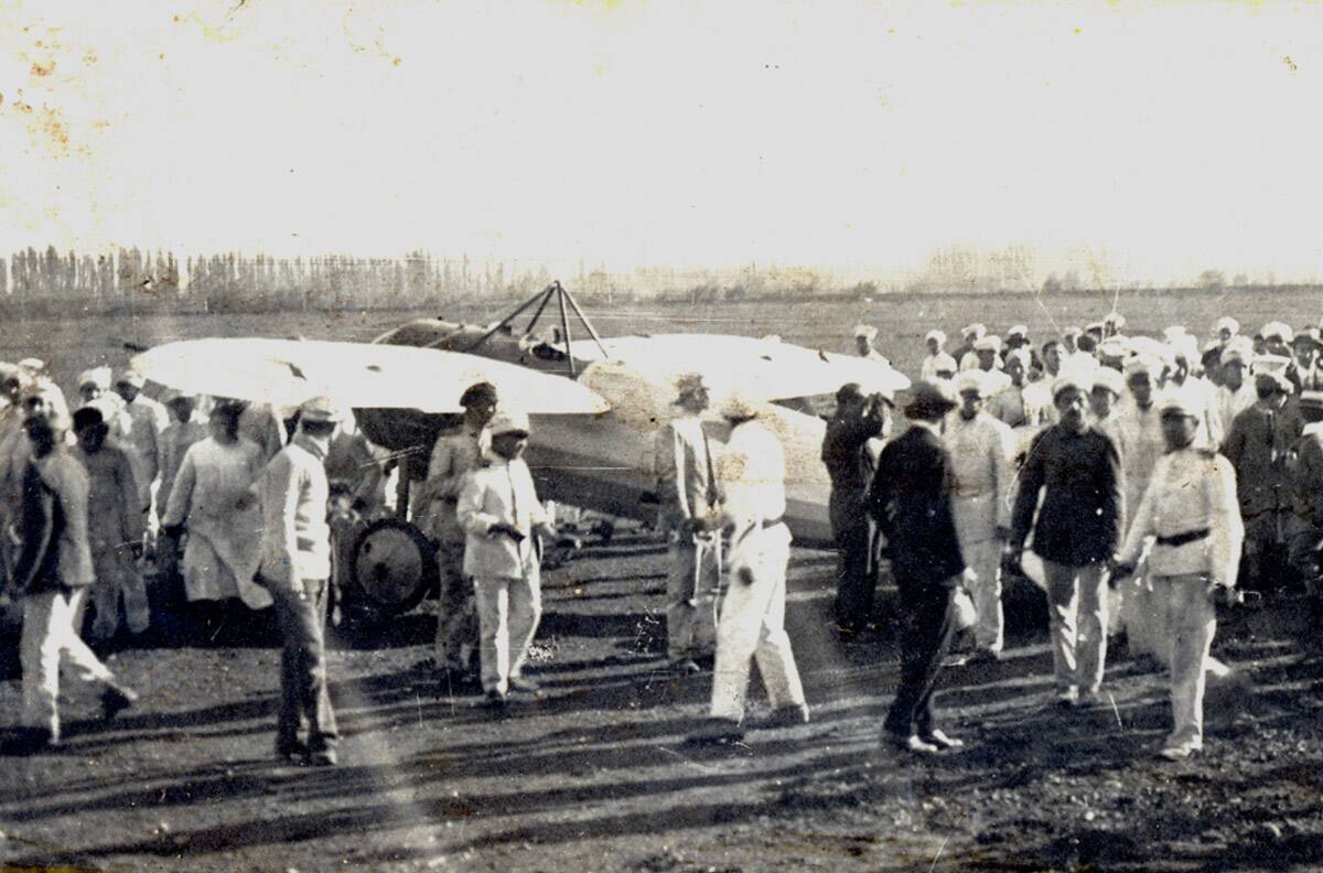 Efemérides de HOY 9 de marzo: logran una hazaña aérea en Chile y un primer país decreta confinamiento total por Covid-19