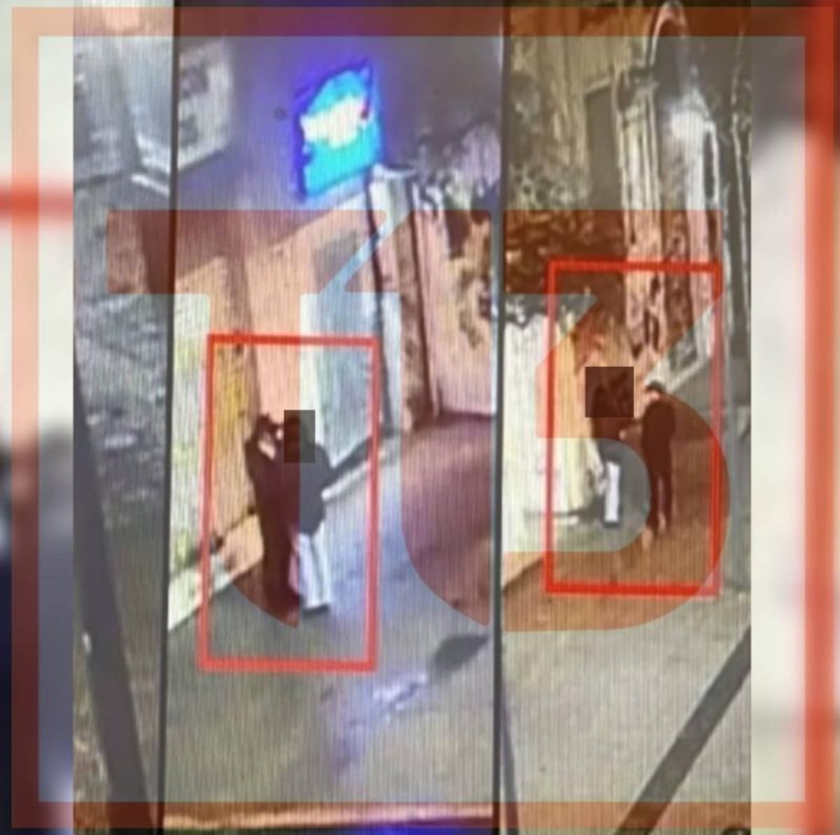 Primera foto de Monsalve y su denunciante. Créditos: T13.