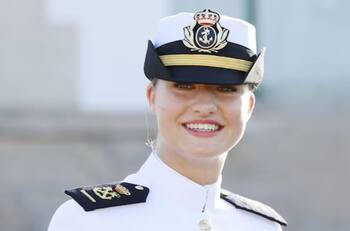 Vestida de uniforme: Princesa Leonor tendrá una particular visita a dos ciudades de Chile