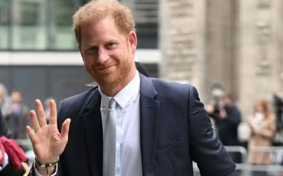 Príncipe Harry habla del diagnostico de su padre.