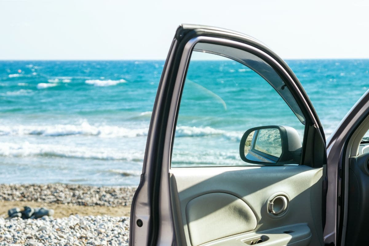 El clima marino puede afectar diversas partes del auto