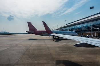 Vuelos cancelados y miles de pasajeros afectados: alertan por mal estado de aeropuertos chilenos en regiones