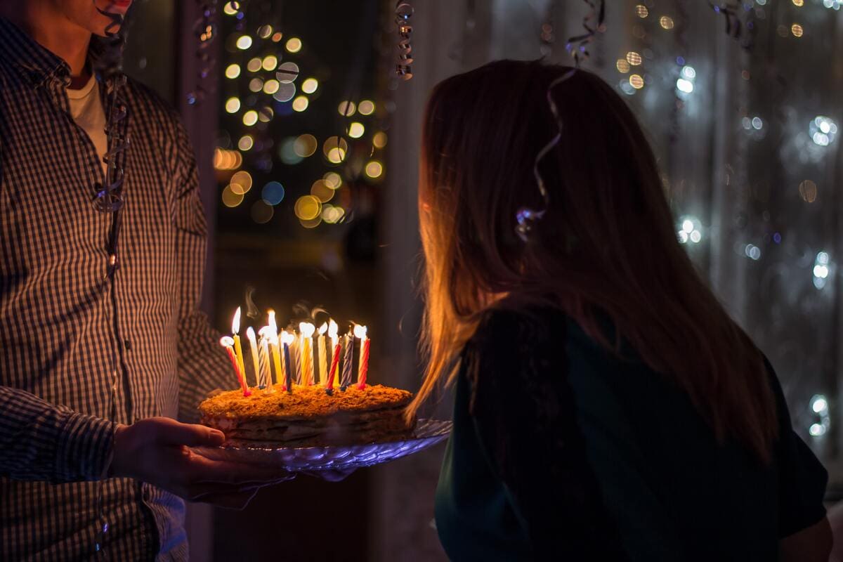 ¿Dónde puedes recibir regalos? Créditos: Unsplash.
