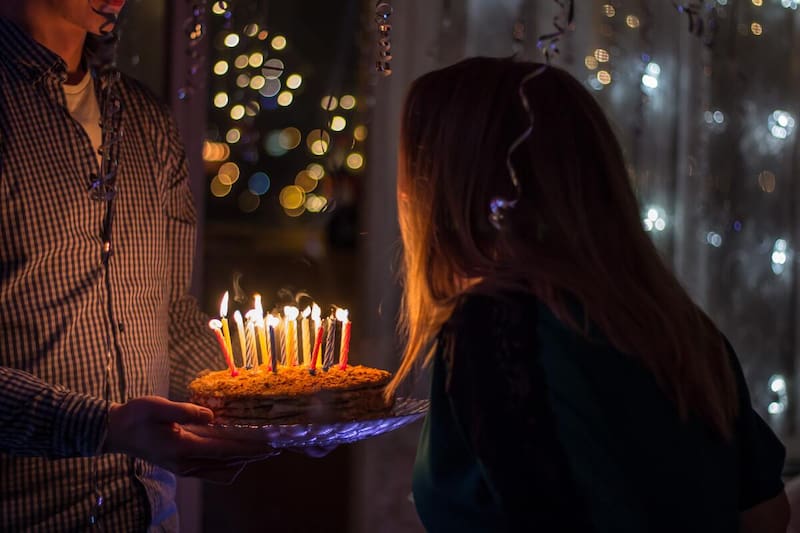 ¿Dónde puedes recibir regalos? Créditos: Unsplash.