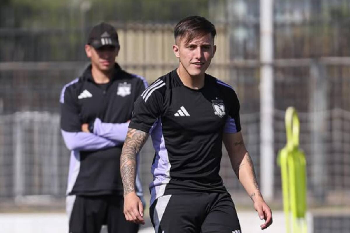 entrenando en el Monumental. Foto: @colocolofutboljoven