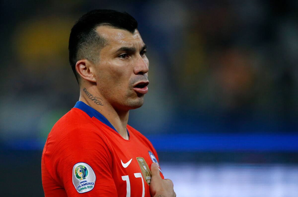 Lepe y el nivel de Medel: "Puede jugar en varios puestos, se desarrolla bien y entiende el fútbol"