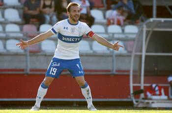 Hace 16 años: Revisa el primer gol del Chapa Fuenzalida en la UC