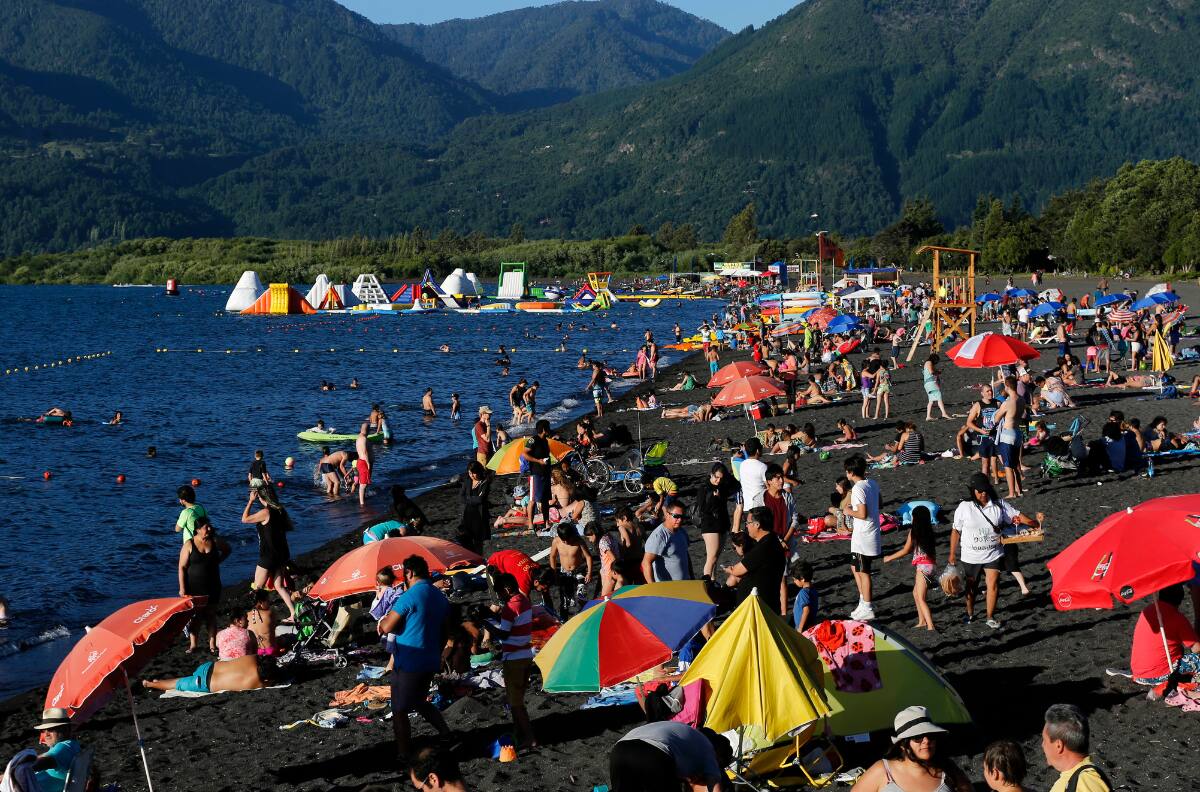 Vacaciones 2024: ¿Cuánto cuesta viajar a Pucón y qué panoramas ofrece la ciudad durante este verano?