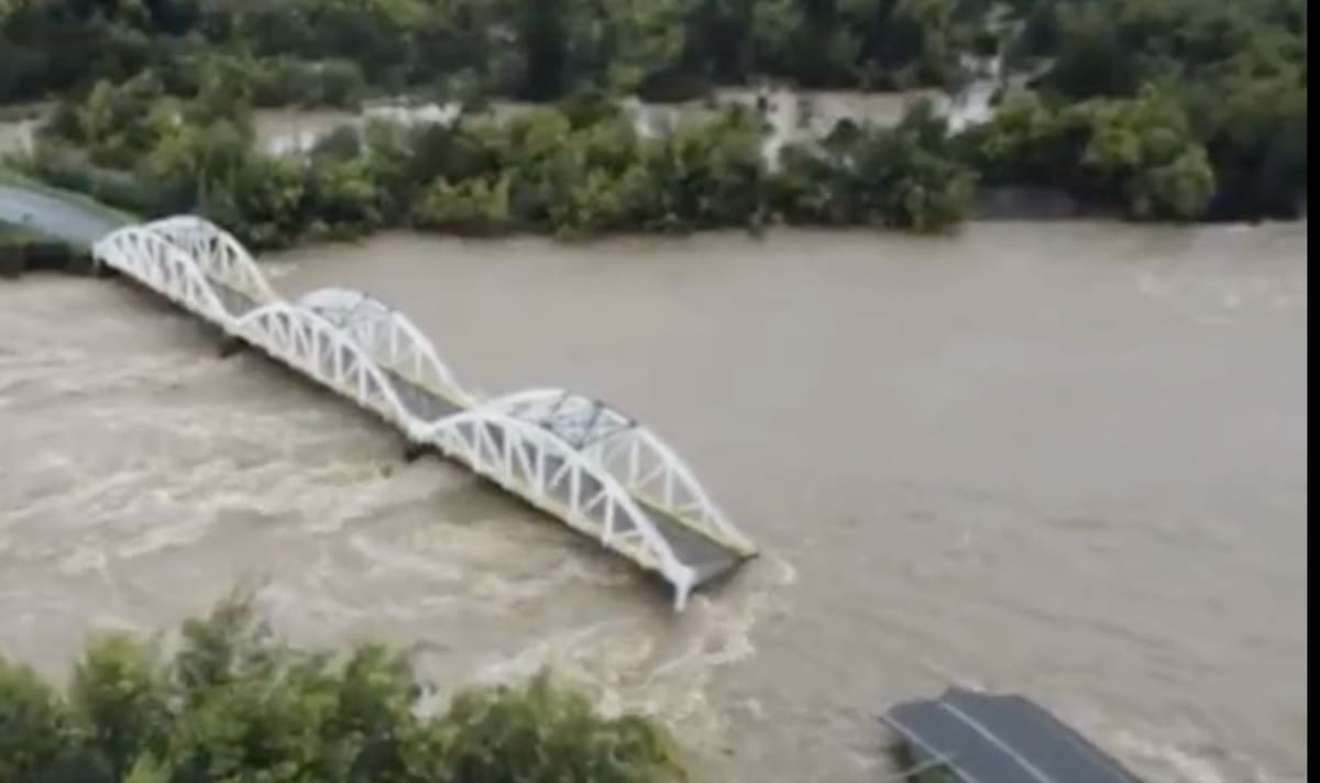 La infraestructura colapsó producto de la crecida del Río Ancoa.