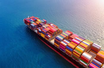 Acuerdo para ampliar importante puerto chileno peligra luego de denuncia por ilegalidad