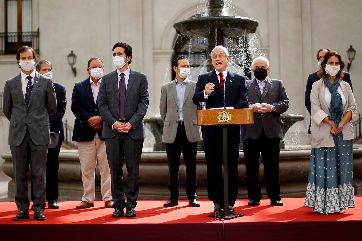 Santiago, 28 de abril 2020
El Presidente de la Republica, Sebastian Pinera, Eencabeza puesta en marcha ley que impulsara credito a pequenas empresas con garantia del Estado.
Dragomir Yankovic/Aton Chile