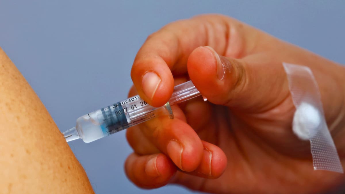 Vacuna contra la influenza: Conoce los puntos de vacunación en Metro de Santiago para las vacaciones de invierno