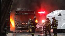 VIDEO | Dos buses fueron quemados por encapuchados en cercanías al Liceo de Aplicación