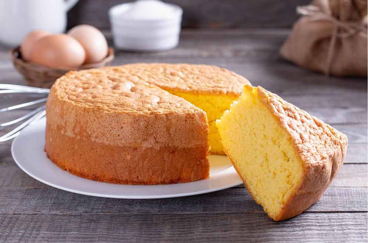 Receta de bizcocho fácil y esponjoso: Con pocos ingredientes puedes conseguir este queque casero
