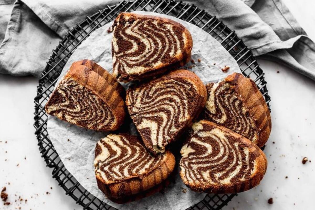Conoce esta receta de bizcocho de vainilla con chocolate.