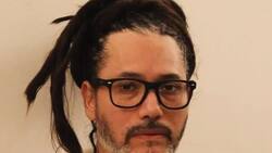 “Duele y mucho”: Árbol cayó sobre la casa de Quique Neira en medio del temporal