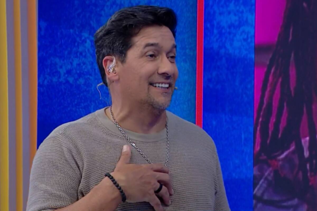 habló sobre los inicios de Rojo.