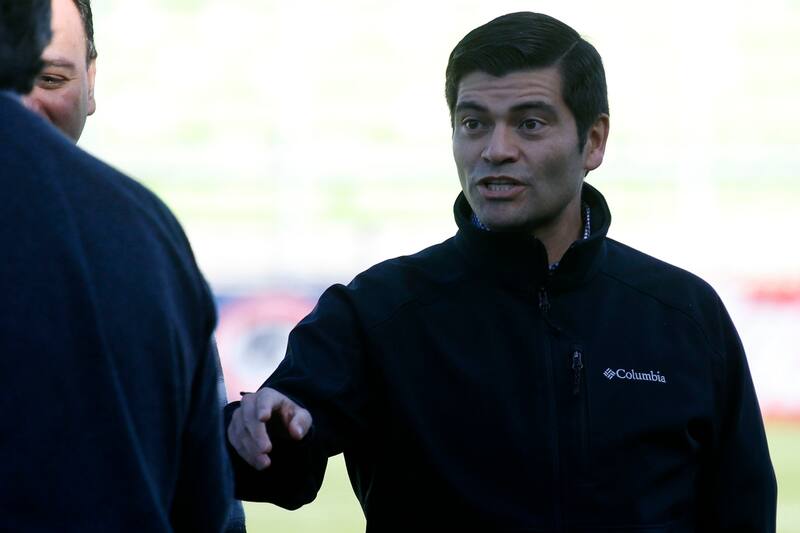 se olvidó de su buena relación con Reinaldo Sánchez y le pidió explicaciones por la situación que derivó en la suspensión del partido de Wanderers.