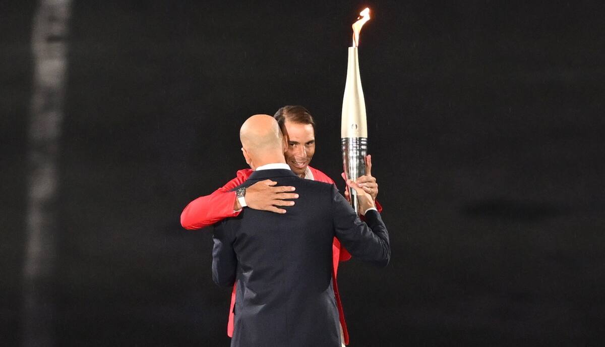 Rafael Nadal y Zinedine Zidane en la Ceremonia Inaugural de París 2024. EFE