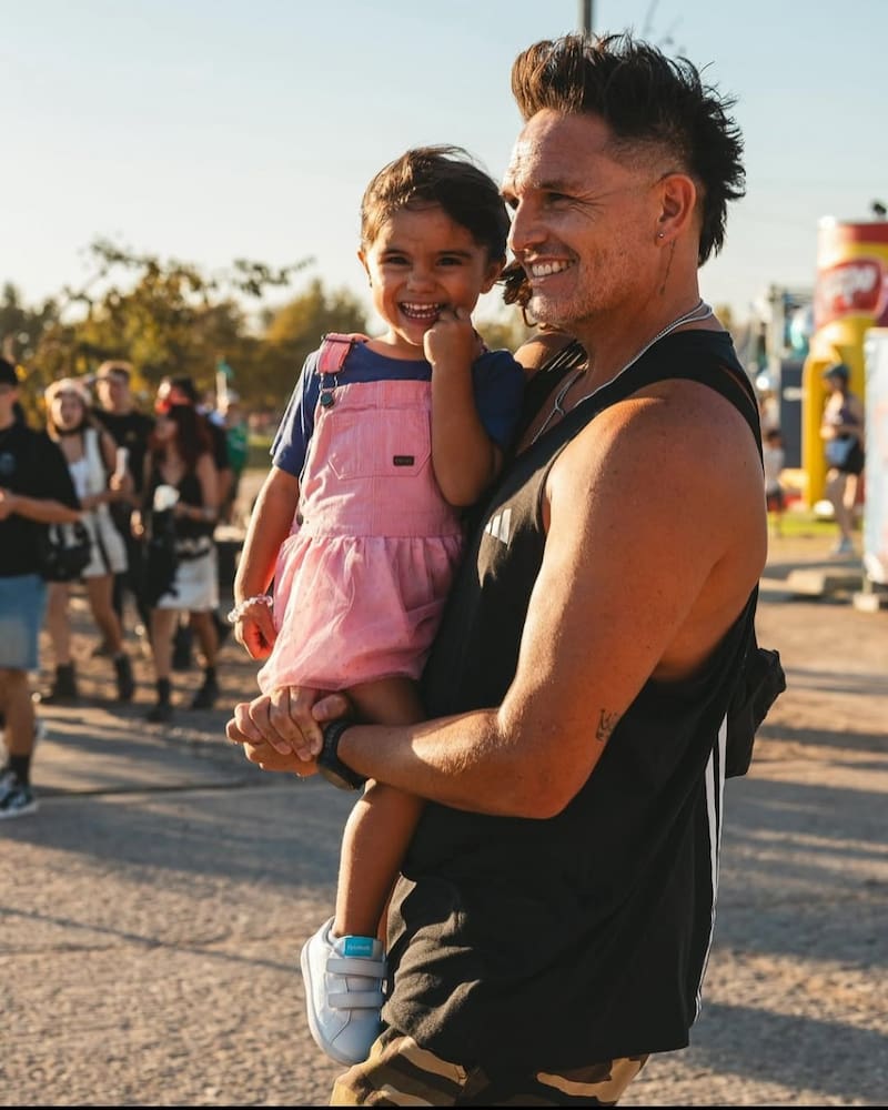 El exfutbolista celebró el cumpleaños de su hija por redes sociales.