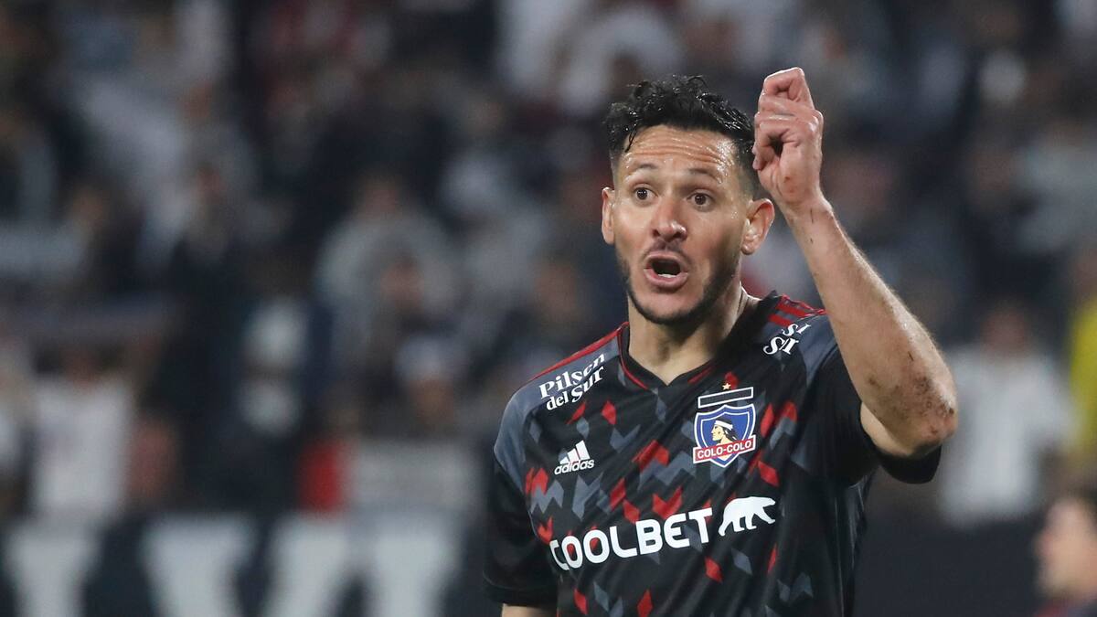 Ramiro González: “La exposición del jugador de Colo Colo es mucho mayor que la de los que juegan por la Selección de Chile”