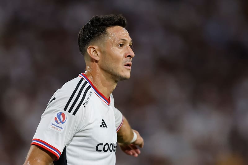 se complica en Colo Colo.