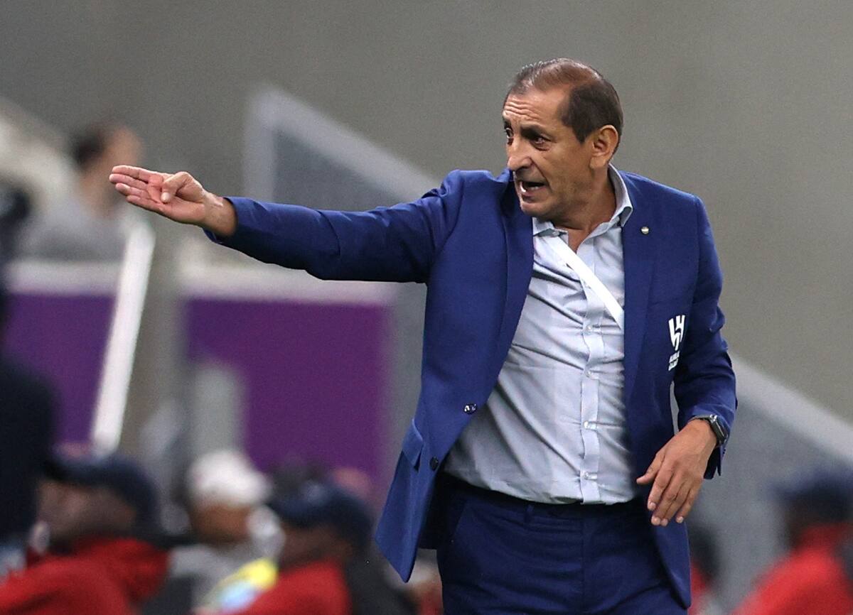 entrenador de Inter de Porto Alegre.