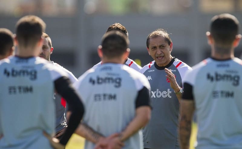 Vasco da Gama estudia la posibilidad de que regrese Ramón Díaz.