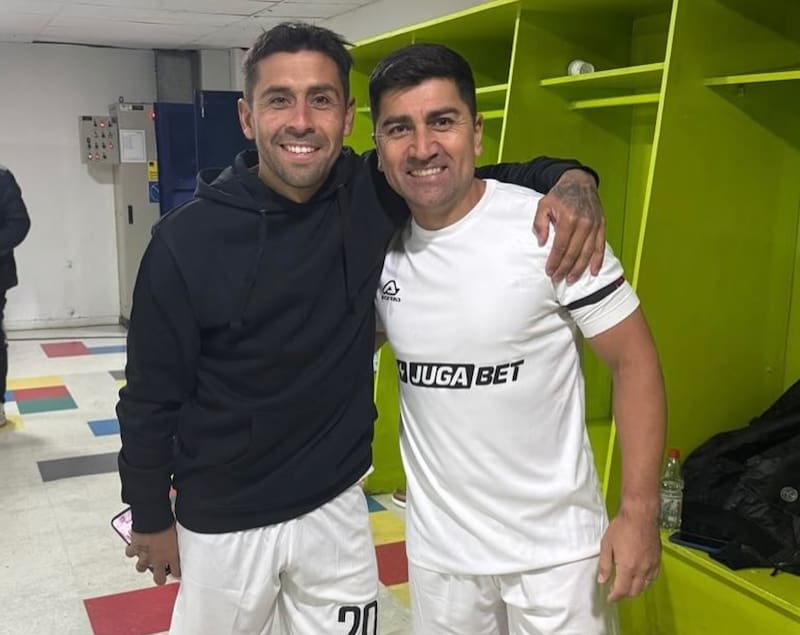 El volante no piensa en el retiro y quiere seguir jugando hasta que no le lleguen ofertas.