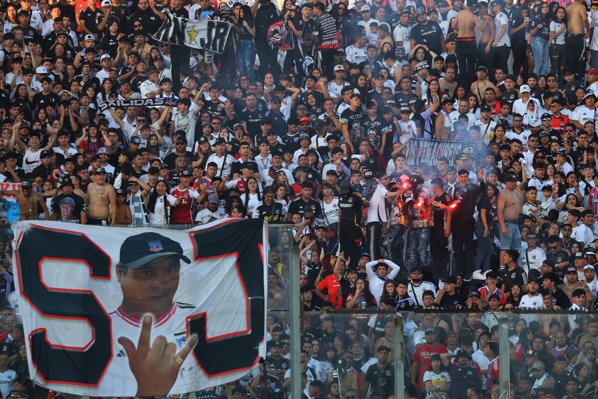 “Los hinchas de Colo Colo me escriben como si me afectara; no entiendo por qué muestran tanto interés en mí”. Foto: Aton.