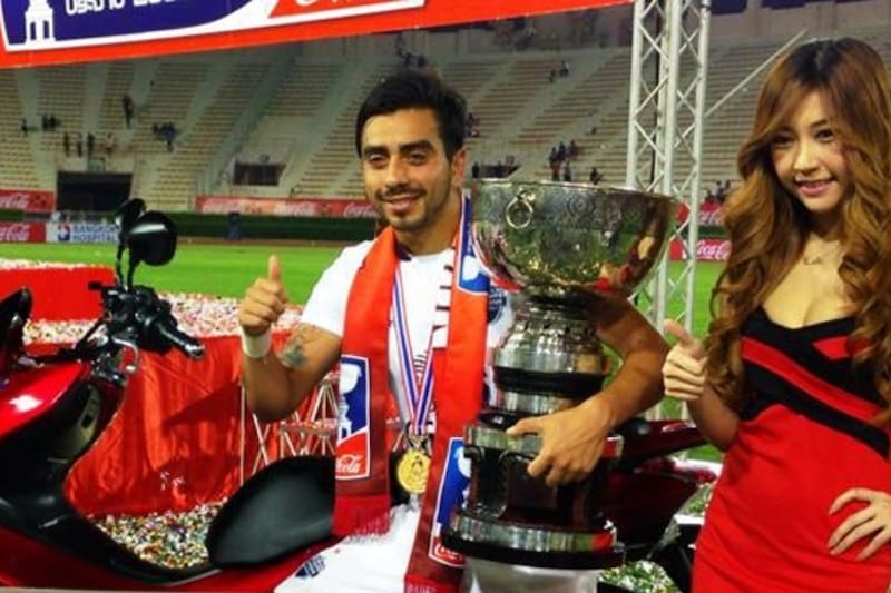 Ramsés Bustos fue campeón en Tailandia.