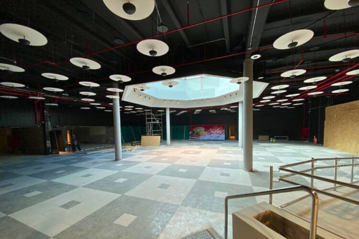 Así avanzan las obras en el patio de comidas del centro comercial.