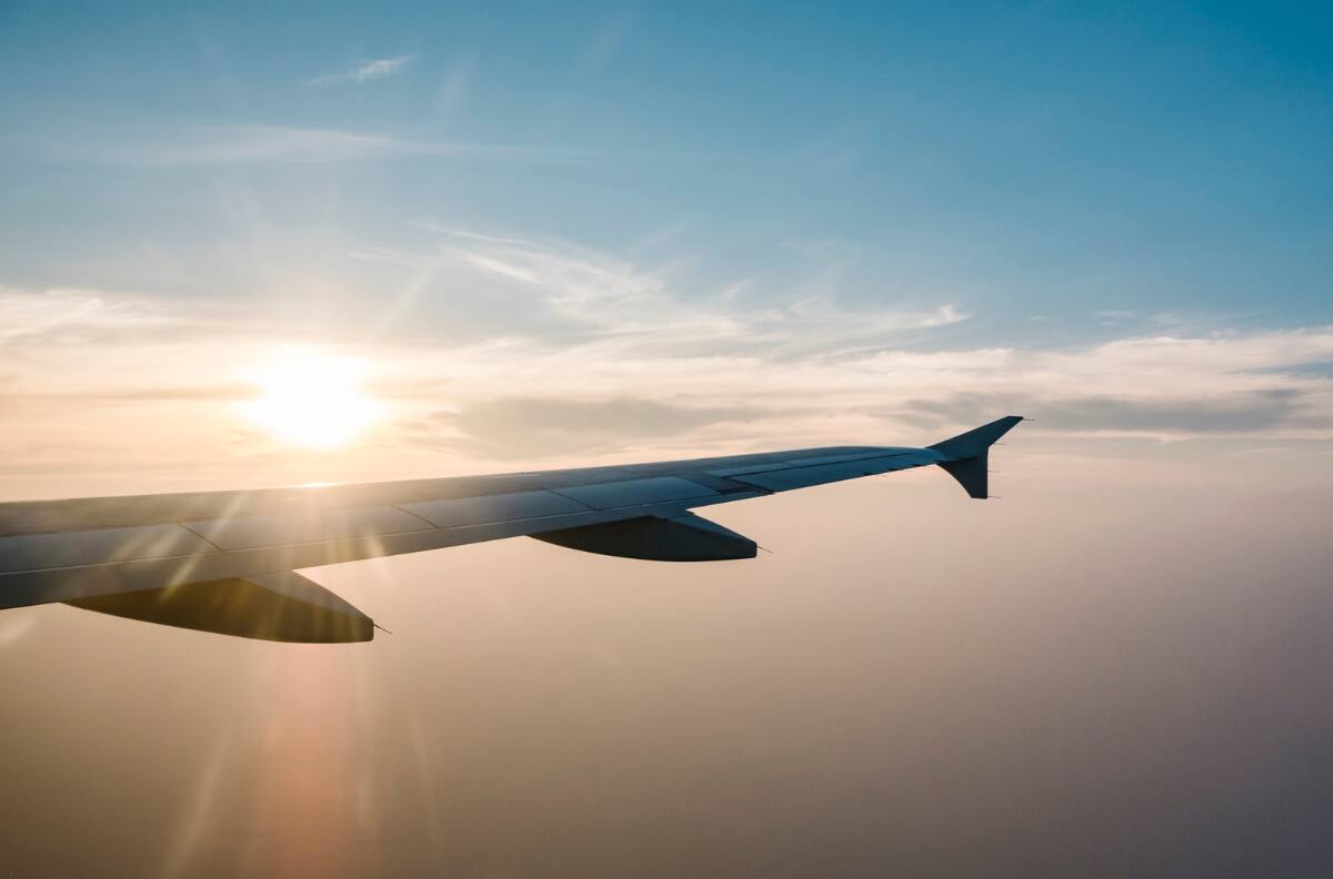Estas fueron las 10 aerolíneas más puntuales en 2024: Una chilena está en el top