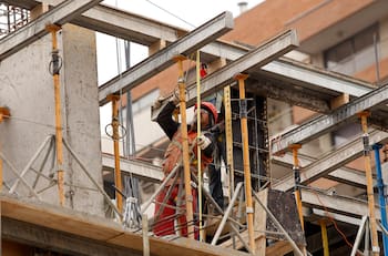 ¿Qué lugar ocupa Chile? Este es el ranking de horas trabajadas de los países de la OCDE